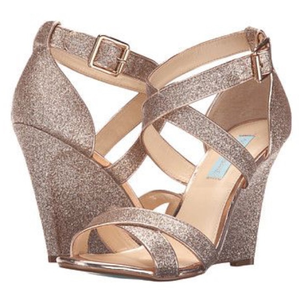 Blue by Betsey Johnson SB Cherl Wedge in Rose Gold